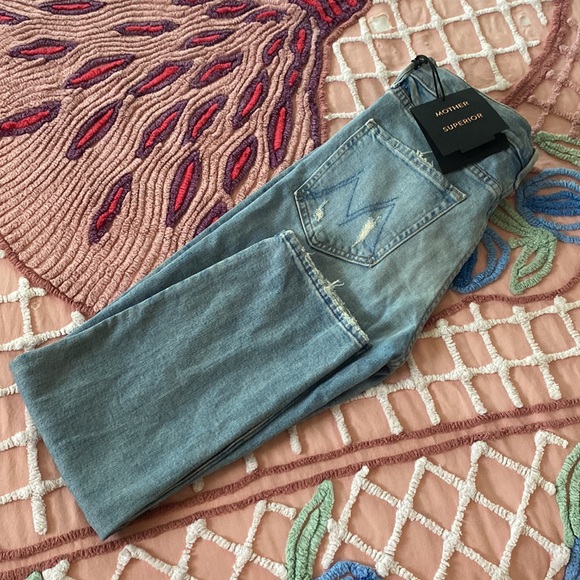 MOTHER Denim - Mother 29 trickster ankle light wash jeans